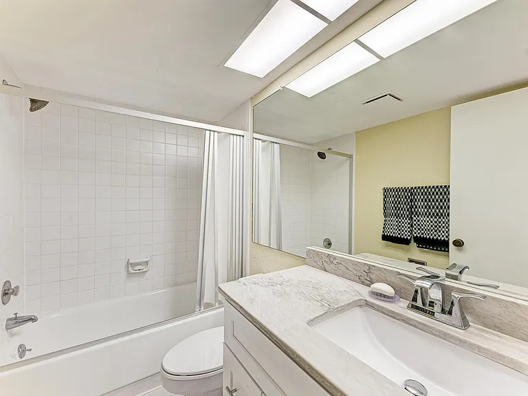 1617 Bayhouse Ct #121 — Photo 32