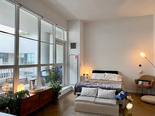 Rented by Compass | media 19