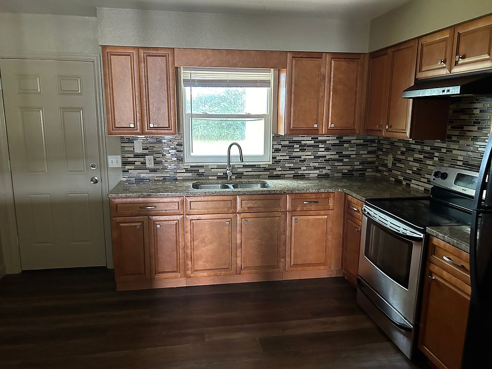 1st image of 2419 Avenue B SW #B