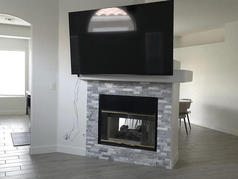Silver Lantern Dr — Photo 31