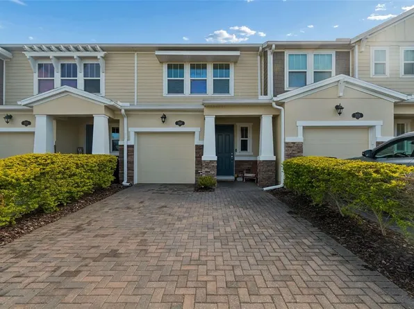 2064 Lake Waters Pl, Lutz, FL 33558