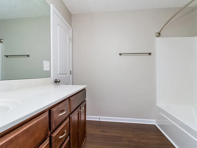 327 Sarava Ln — Photo 11