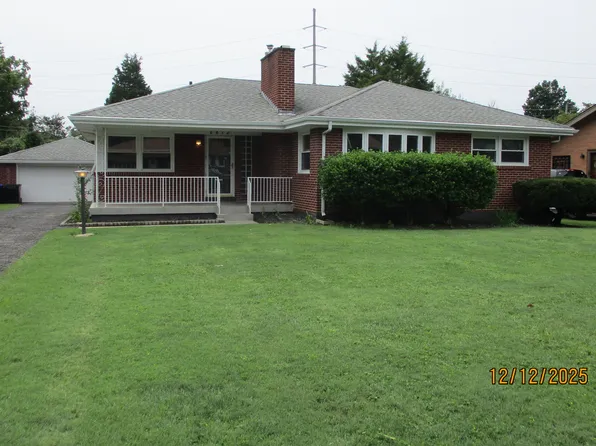 2812 Esther Blvd, Louisville, KY 40220
