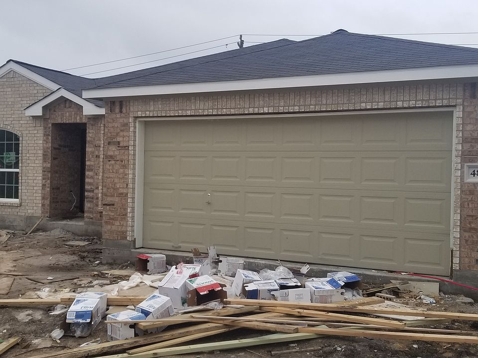 2nd image of 4814 Fairgreen Ln