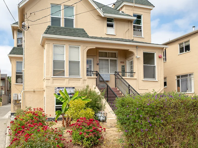 2221 Dwight Way #3B — Photo 14