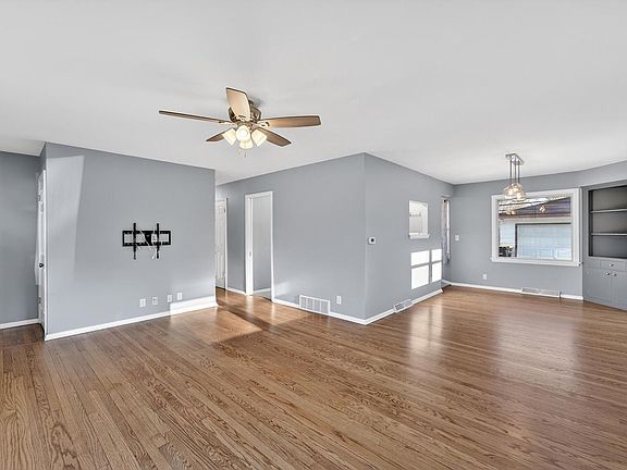 3rd image of 4604 West Dunwood ROAD