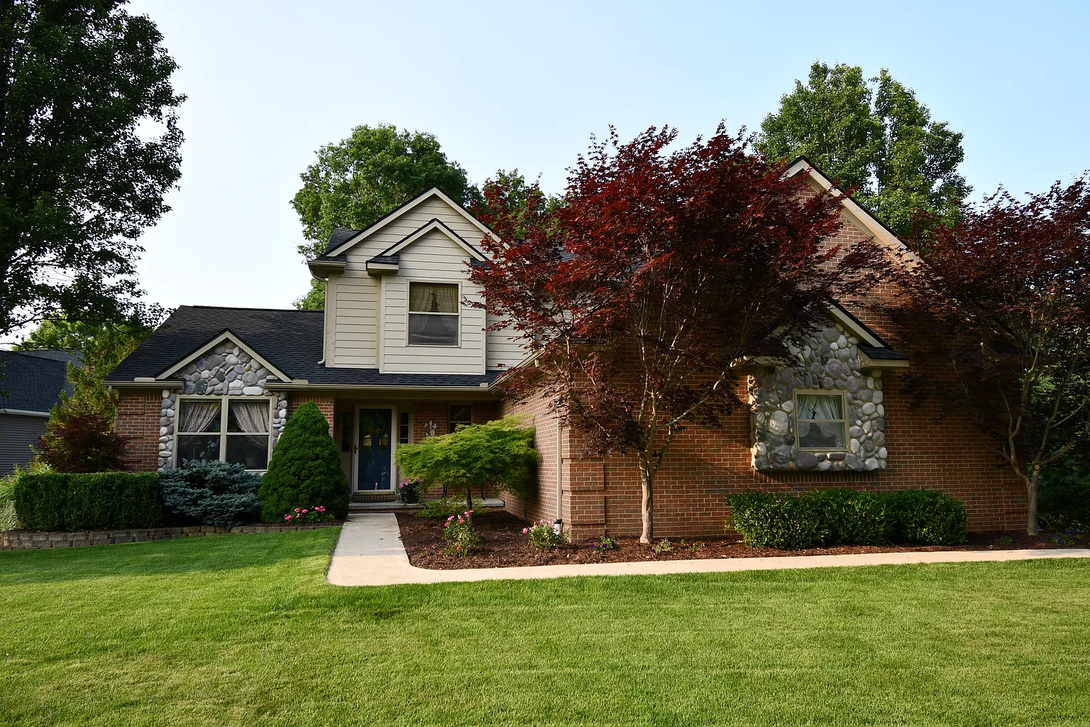1153 Courtney Ct photo 1