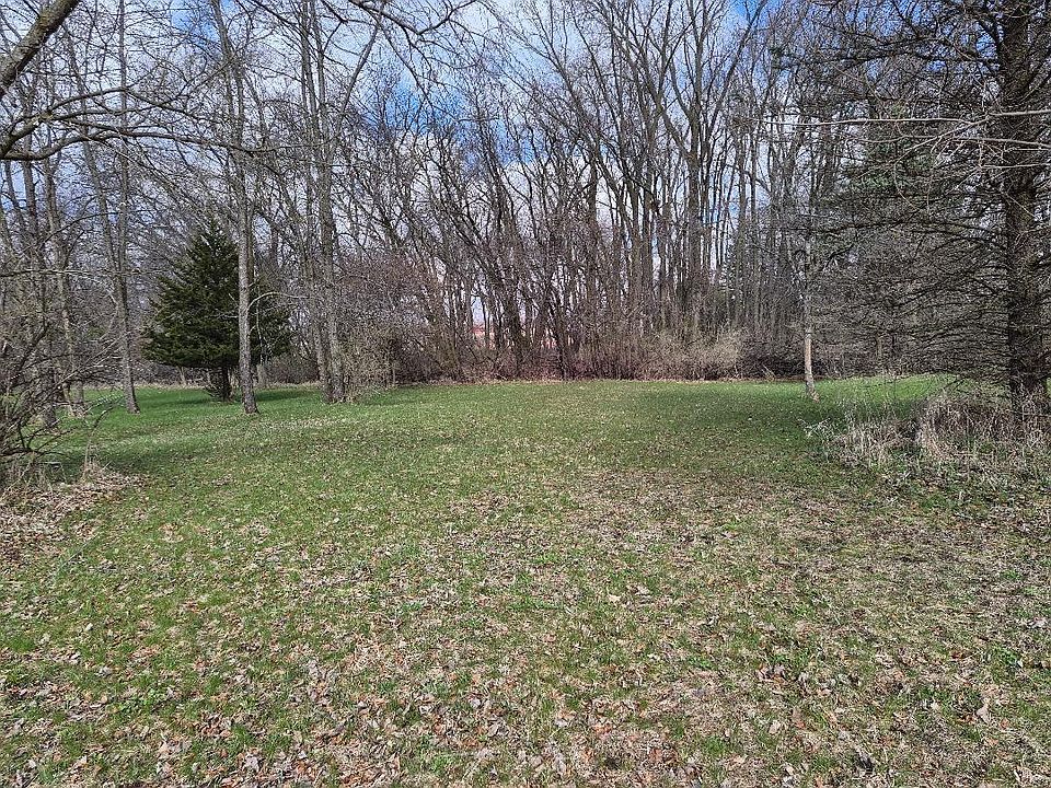 2nd image of 1313 3rd St NE