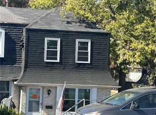 8914 Pflumm Rd, Lenexa, KS 66215