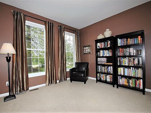 5th image of 8730 Eaton Dr