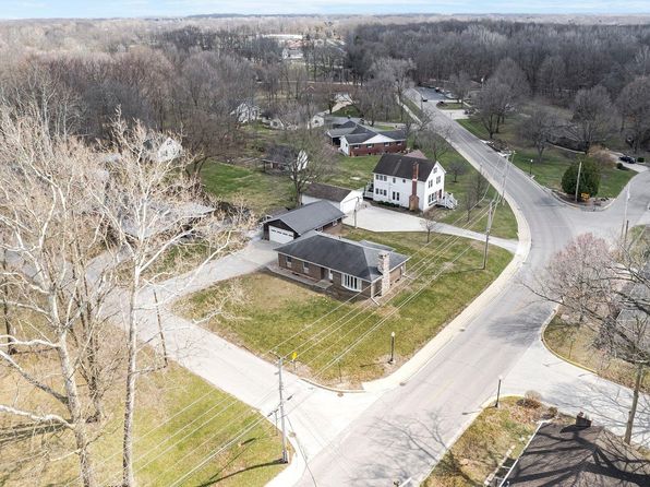 400 Robson Rd, Winona Lake, IN 46590