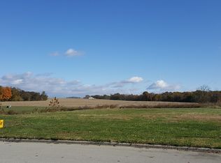 417 Wolf Crossing Dr, Morton, IL