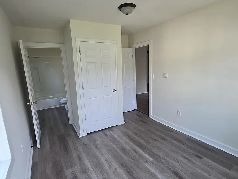 1604 Glenwood Ave — Photo 11