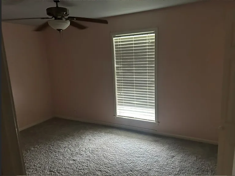 1326 Belleview St — Photo 10