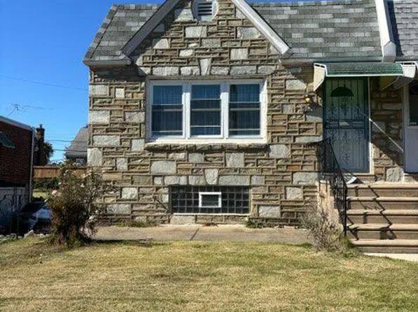 8120 Leonard St, Philadelphia, PA 19152