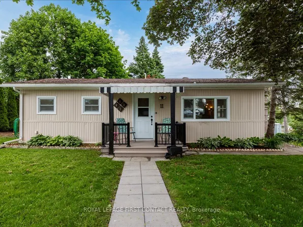 11 Hawthorne Dr, Innisfil, ON L9S 1P7