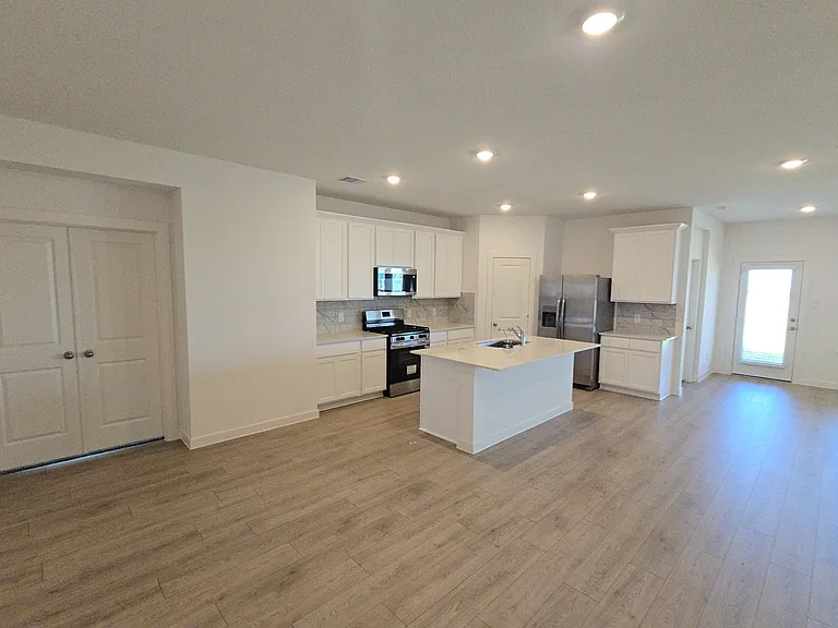 31214 Whistle Creek Ln — Photo 3