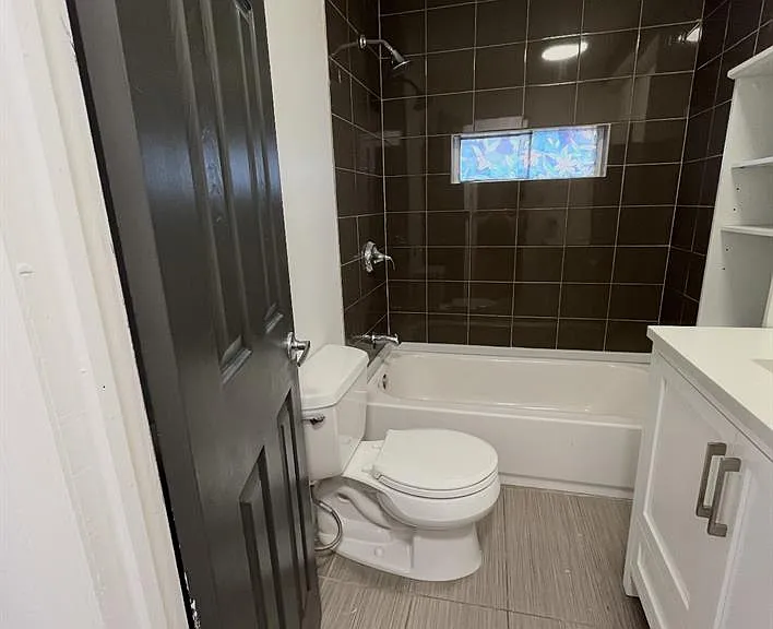 6 Alexander Pl — Photo 13