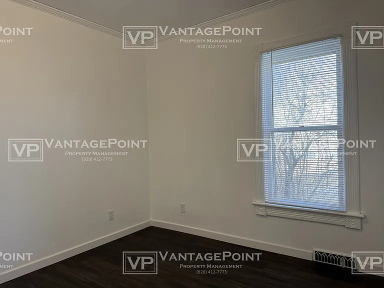 131 S Ashland Ave — Photo 11