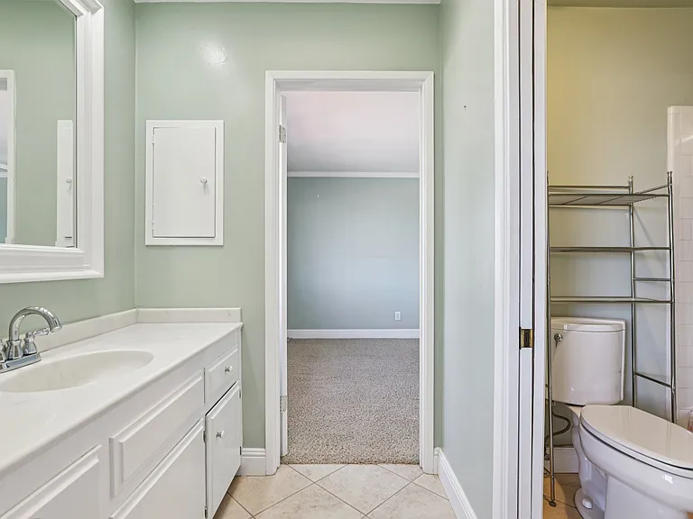 4182 Silliman Dr — Photo 25