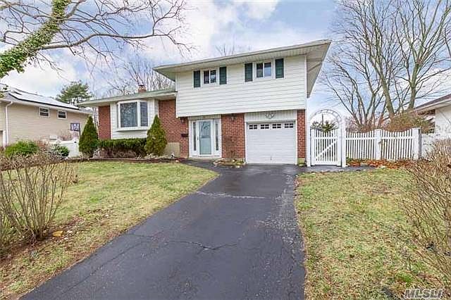 1st image of 42 Dartmouth Dr