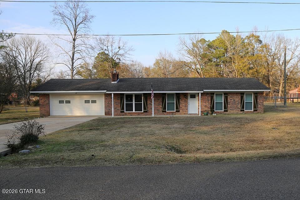 1st image of 67 Lone Oak Cir