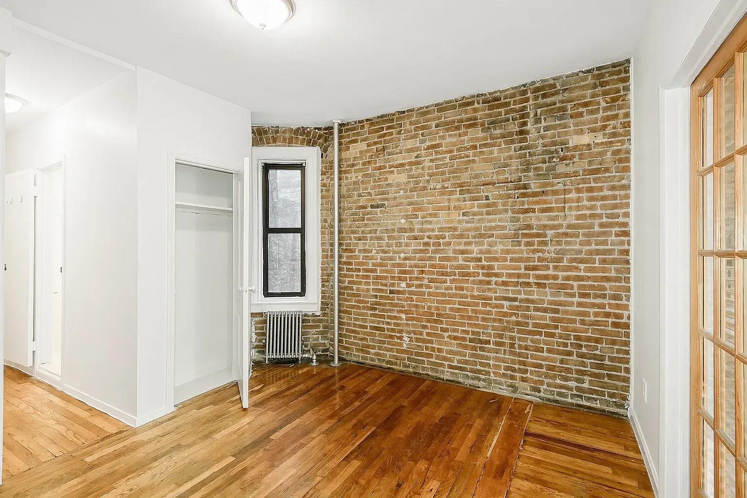 405 West 49th Street — Photo 3