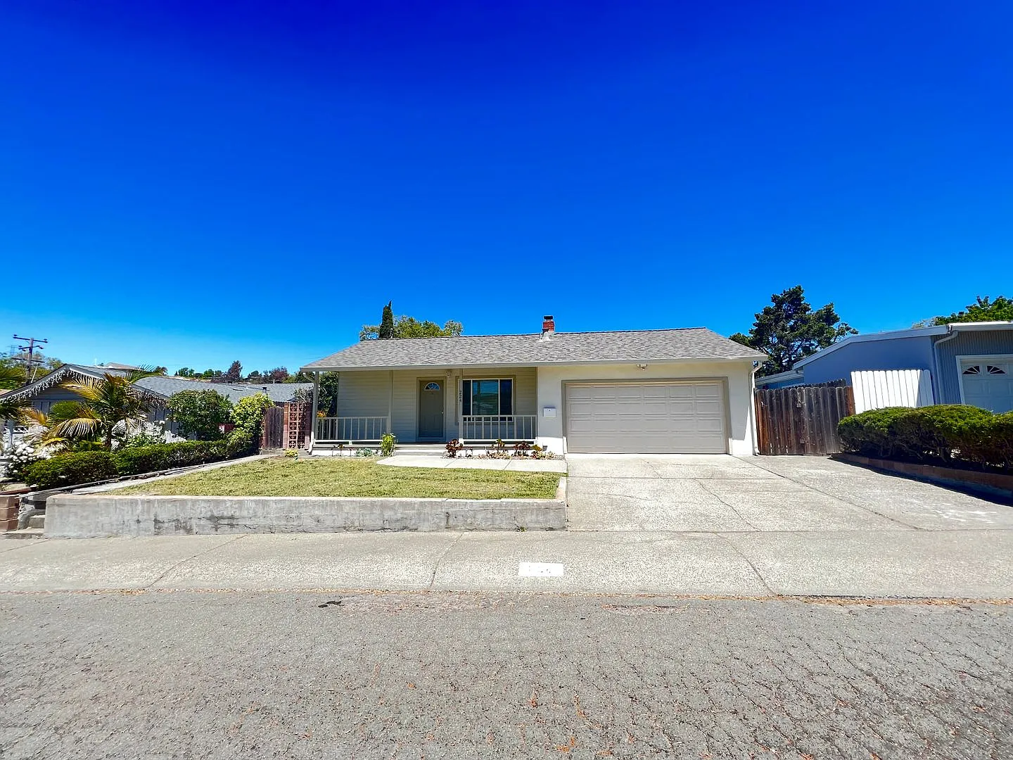 224 Grapewood St photo 1