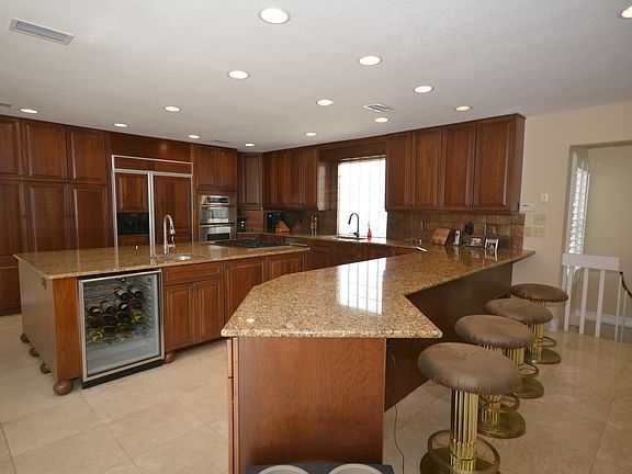 Chef's kitchen