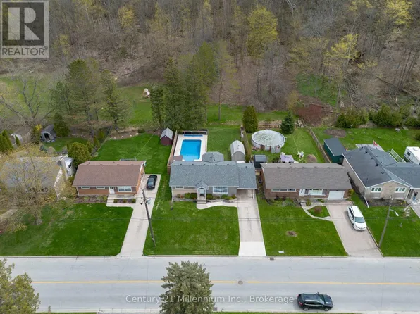 181 7th Ave E, Owen Sound, ON N4K 2W8