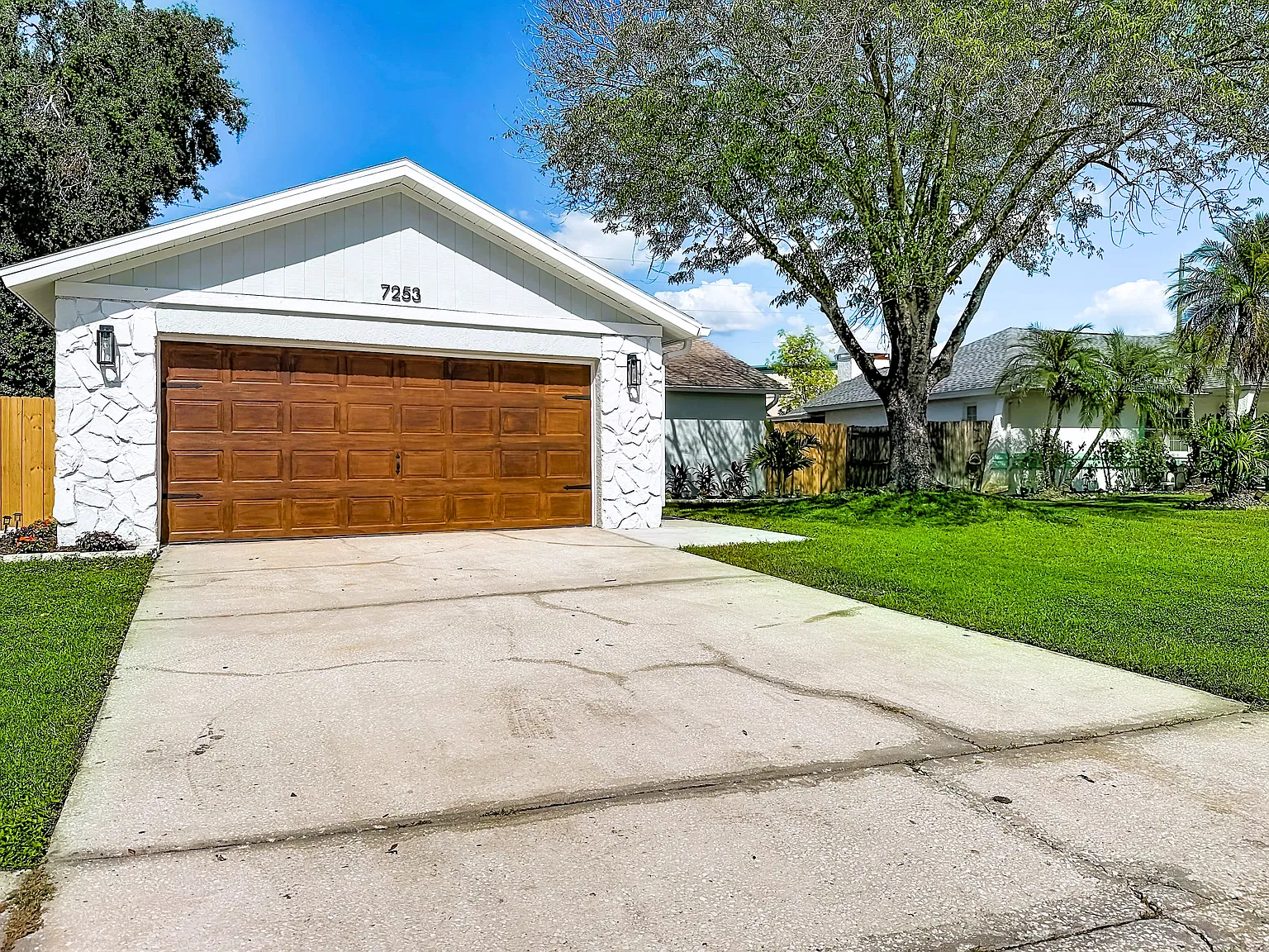 3 bed, 1750 sqft, $3,600 — Photo 1