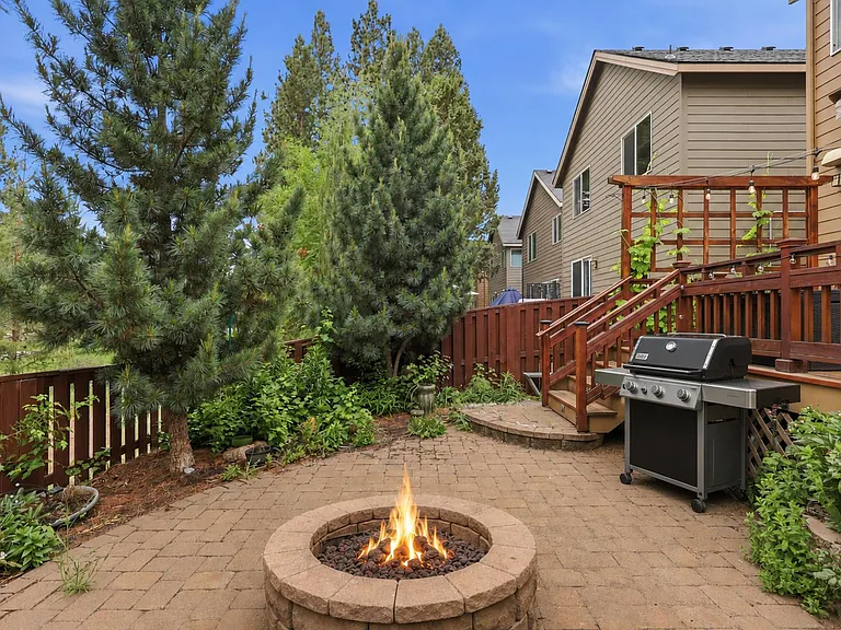 61330 Huckleberry Pl — Photo 54