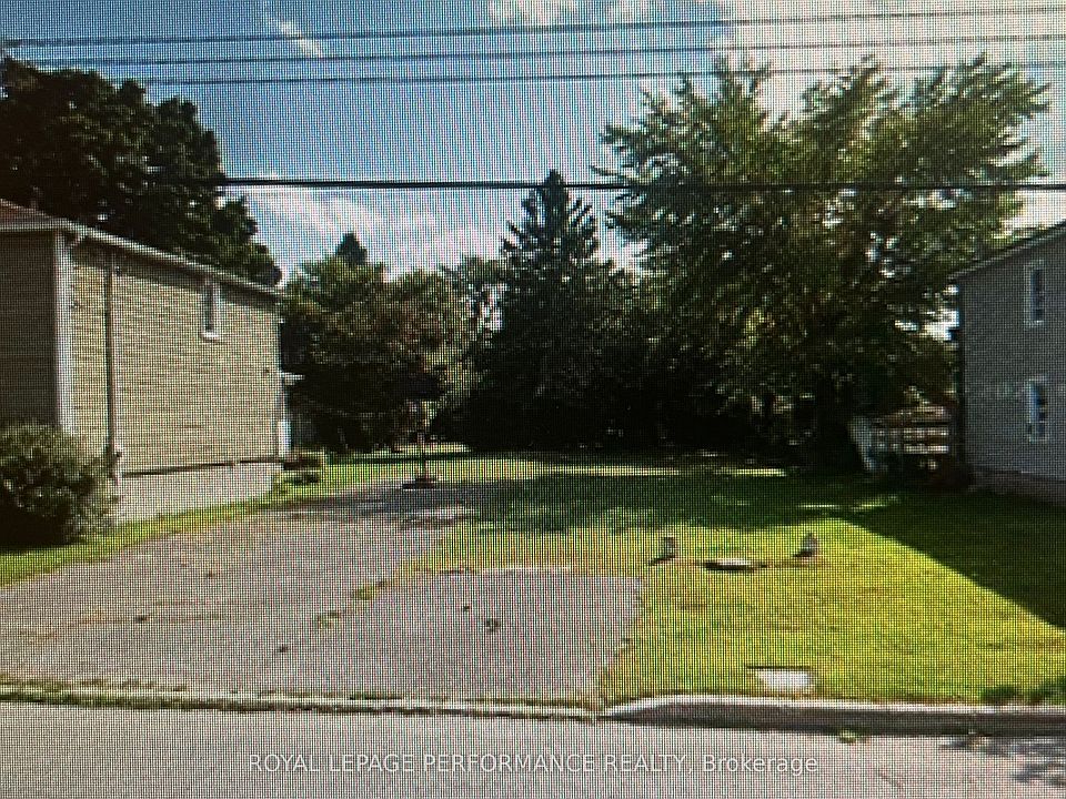 1st image of 218 Nelson St E #216
