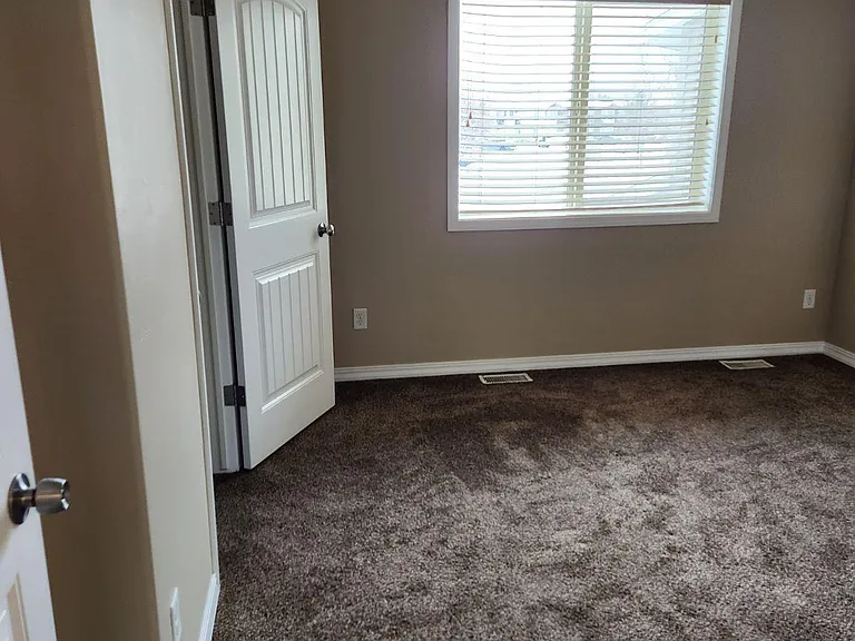164 Saint Clair Rd — Photo 7