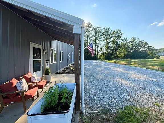3rd image of 1401 S County Road 400 W