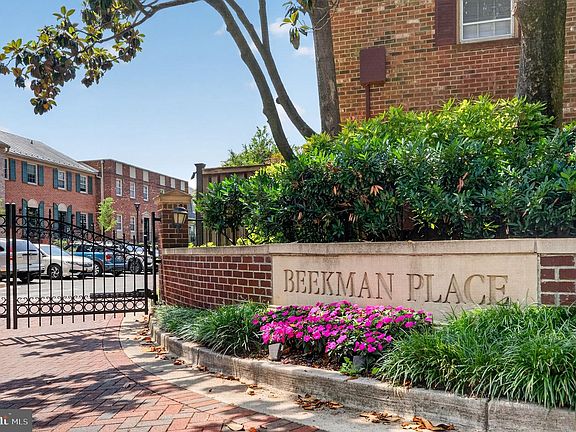 2nd image of 1666 Beekman Pl NW APT C