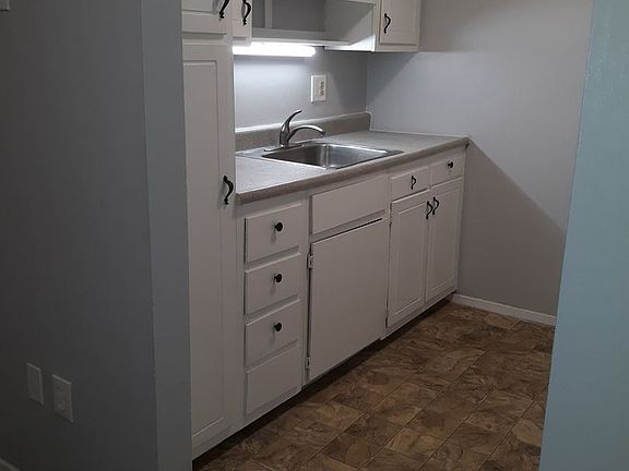 5th image of 1051 Tower Blvd APT 306