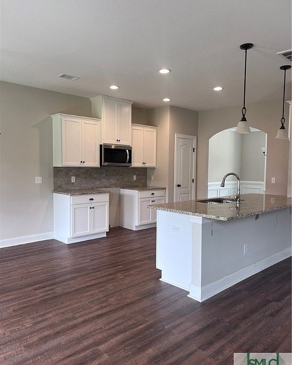 2nd image of 216 Laguna Way