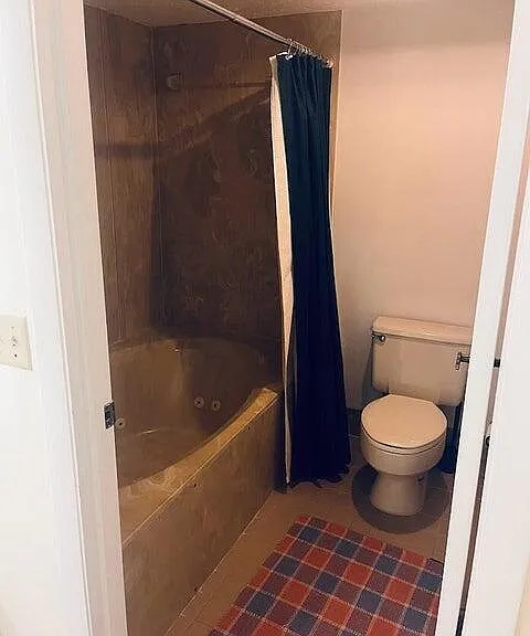 9440 Meadowood Dr #102 — Photo 14