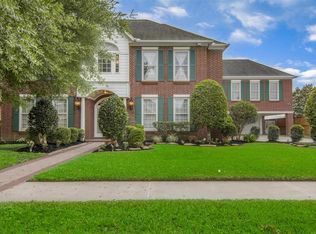 4122 Rancho Vista Dr, Pasadena, TX 77504