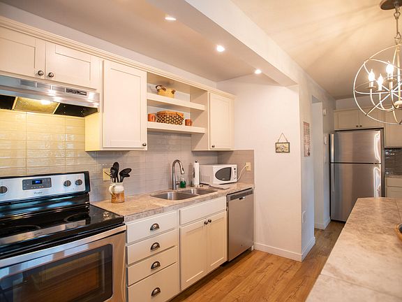 4th image of 18575 SW Century Dr #1521-1522