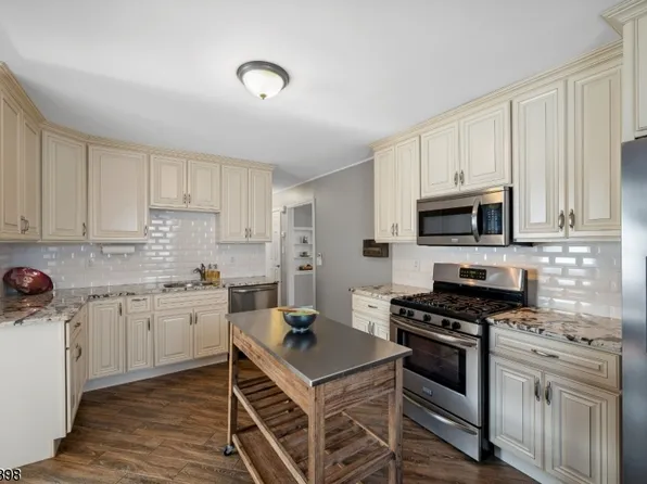 37 Roger Ave, Cranford Twp., NJ 07016