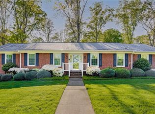 630 Quarterstaff Rd, Winston Salem, NC 27104