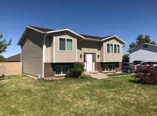 967 N 1235 W, Clinton, UT 84015
