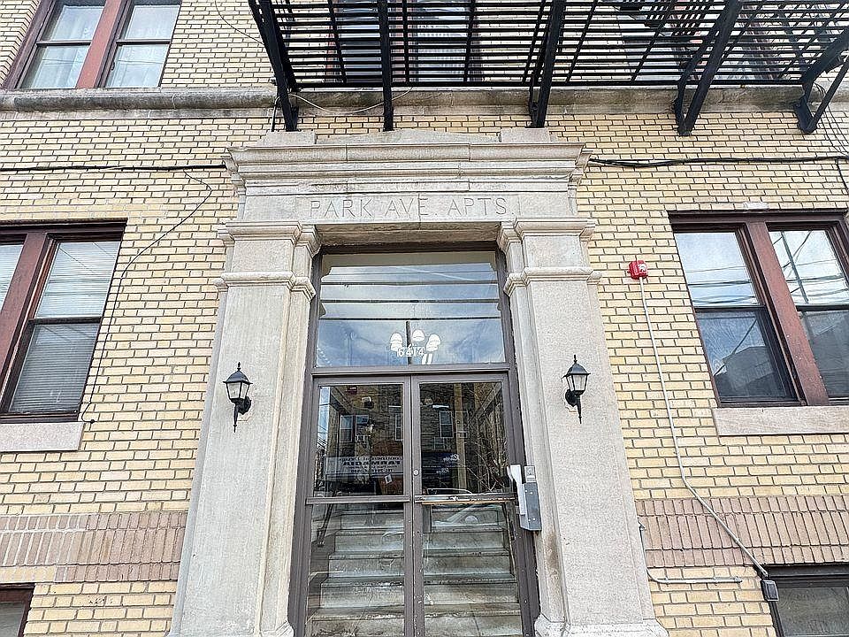 1st image of 6414 Park Ave APT 7