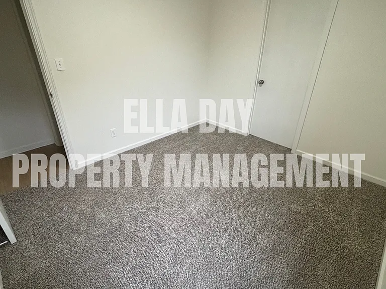 550 N Sheridan St — Photo 8