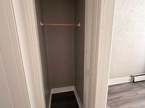 4th image of 288 Catherine St APT 2