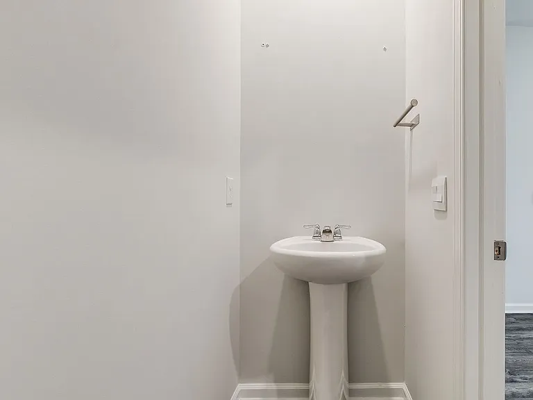 102 Spillway Ct — Photo 13