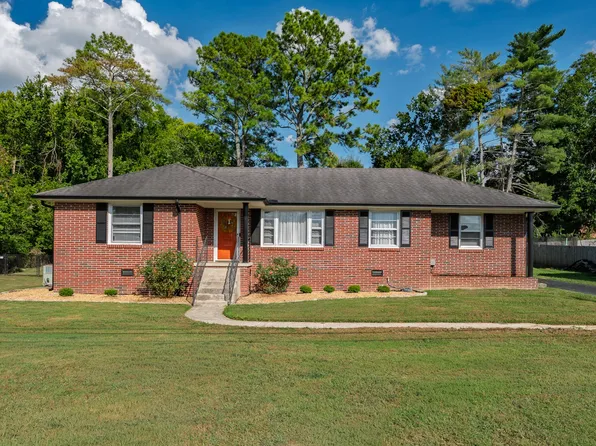 1007 2nd Ave, Fayetteville, TN 37334