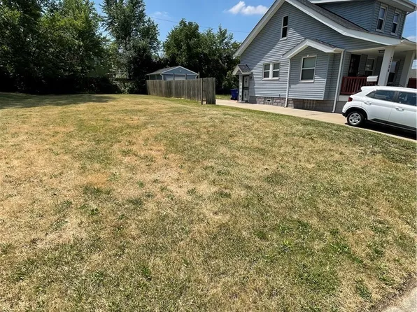 7710 Connecticut Ave, Cleveland, OH 44105